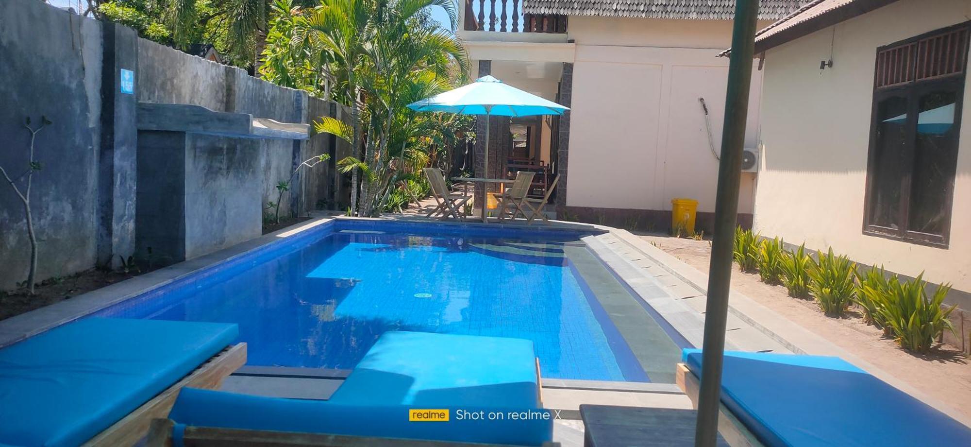 Kusuka Bungalow Gili Trawangan Exterior photo