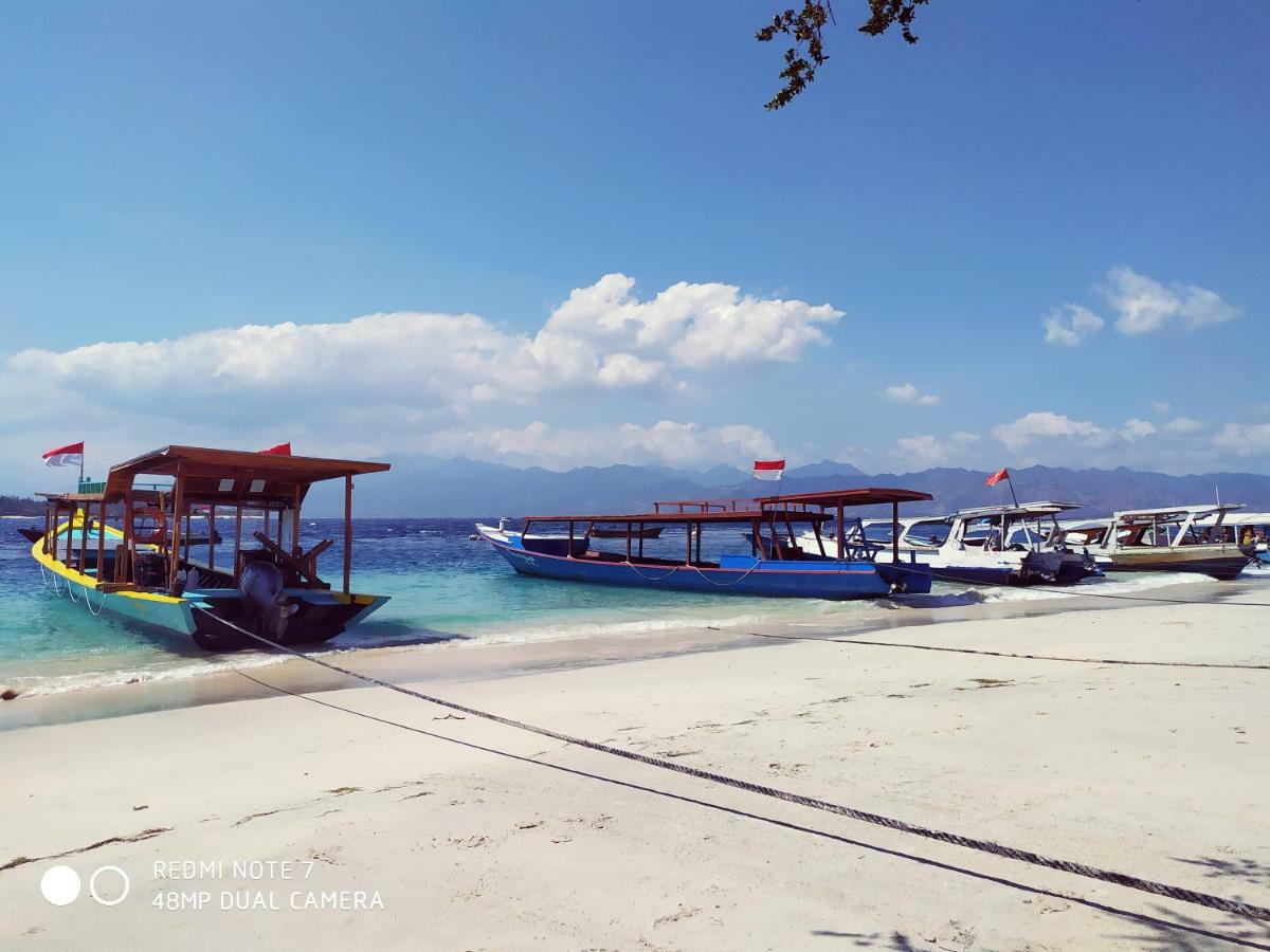 Kusuka Bungalow Gili Trawangan Exterior photo
